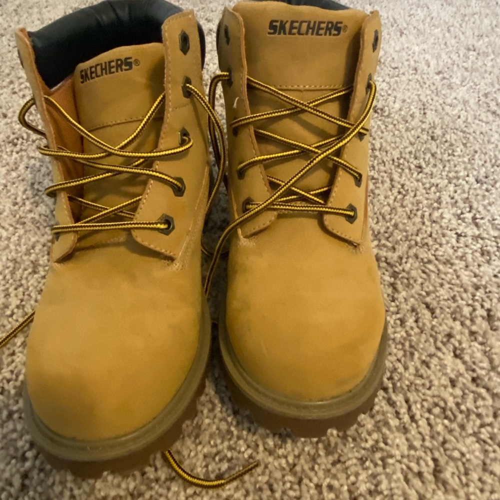 Boys work boots
